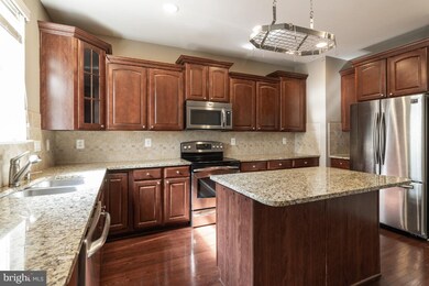 7334 Mockingbird Cir, Glen Burnie, MD 21060 - photo 3