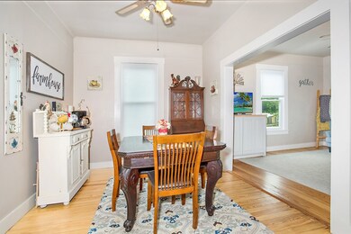 910 Hill St, Fredericksburg, TX 78624 - photo 7