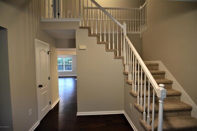 258 Chipperfield Dr, Effort, PA 18330 - photo 3