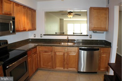 The Four Winds at Oakton unit 2-B1, Oakton, VA 22124 - photo 7