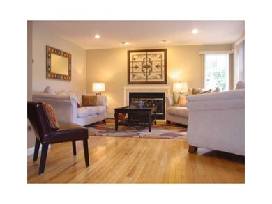 5 Magnolia Cir, Greenville, RI 02828 - photo 4