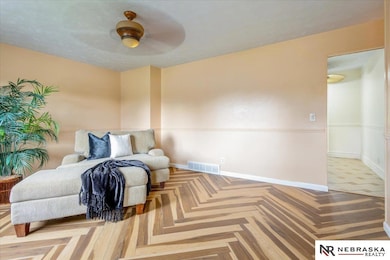 4905 N 93rd St, Omaha, NE 68134 - photo 3