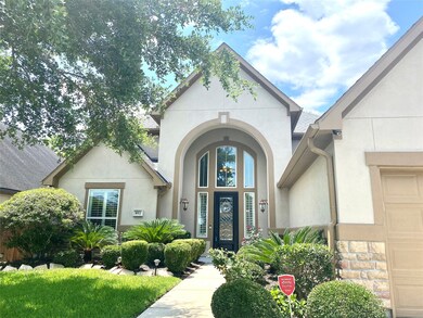 1612 Garden Lakes Dr, Friendswood, TX 77546 - photo 2