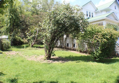 924 2nd Ave, Marlinton, WV 24954 - photo 3