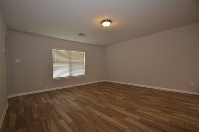 24546 Eagles Claw Dr, Hockley, TX 77447 - photo 3