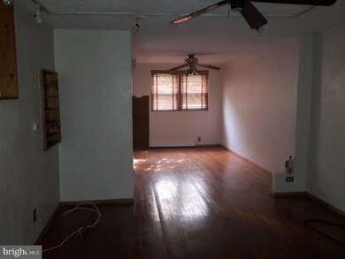 1308 Sheridan St, Camden, NJ 08104 - photo 5