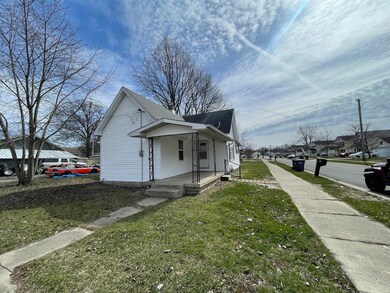1303 E 23rd St, Anderson, IN 46016 - photo 4