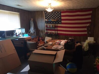 812 Orchard Glen Ct, Columbus, OH 43228 - photo 2