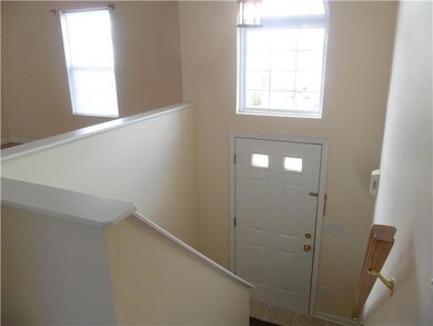 1292 Harpers Grove Ct, Columbus, OH 43223 - photo 2