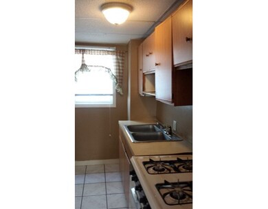 670 Plymouth Ave unit 4, Fall River, MA 02721 - photo 4