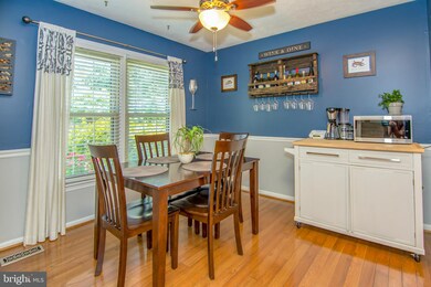 1816 Lang Dr, Crofton, MD 21114 - photo 3