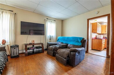 137 Buss St, Pen Argyl, PA 18072 - photo 7
