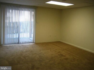 5714 Richardson Mews Square, Halethorpe, MD 21227 - photo 5