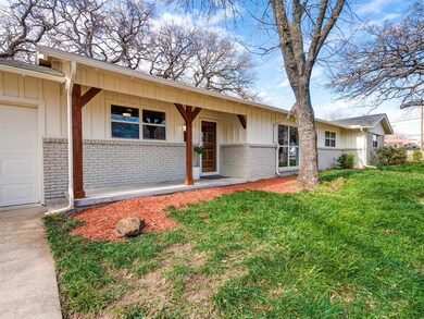 5145 Jennings Dr, North Richland Hills, TX 76180 - photo 4