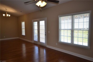 2114 Springwood Ct, Asheboro, NC 27205 - photo 2