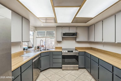 3833 W Phelps Rd, Phoenix, AZ 85053 - photo 3