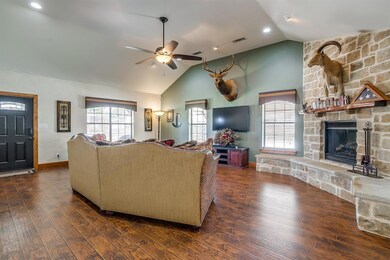 251 Gilliland Rd, Springtown, TX 76082 - photo 4