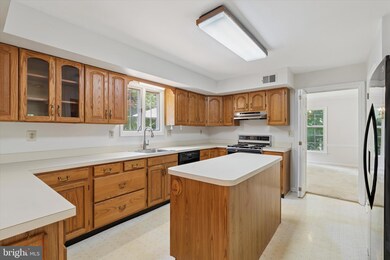 213 Willits Way, Glen Mills, PA 19342 - photo 5