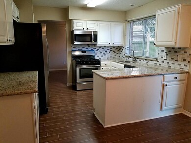 8131 Sunny Ridge Dr, Houston, TX 77095 - photo 2