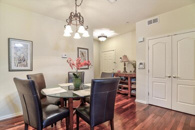 09-Dining Room