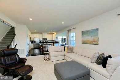 11892 Sidd Finch St, Waldorf, MD 20602 - photo 6