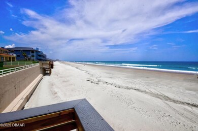 Exterior Beach North
