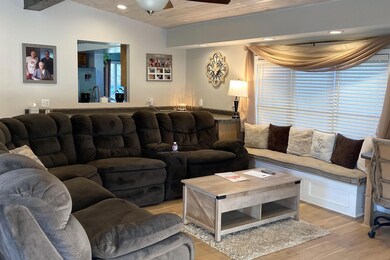 11914 Parklane Dr, Kenton, OH 43326 - photo 2