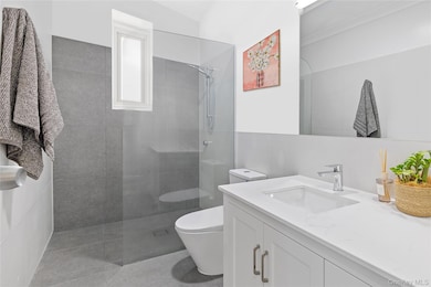 245 Rumsey Rd unit 2X, Yonkers, NY 10701 - photo 6