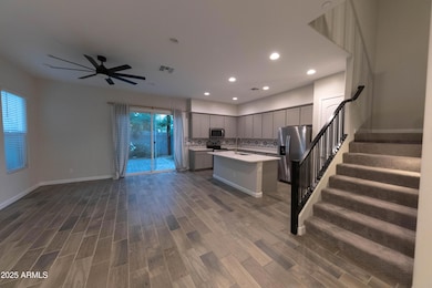 4_familyroom6