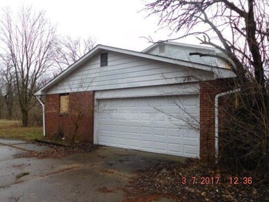 4288 Clime Rd, Columbus, OH 43228 - photo 2
