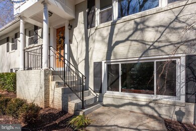 8260 Branch Rd, Annandale, VA 22003 - photo 4