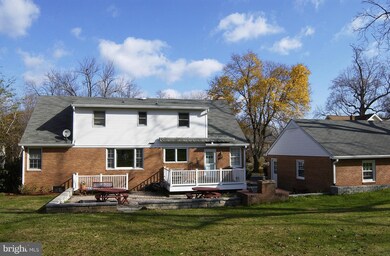 2109 Devere Ln, Catonsville, MD 21228 - photo 5