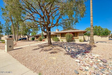 5428 E Laurel Ln_03