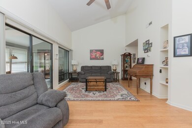 732 Azalea Dr unit 406, Hampstead, NC 28443 - photo 6