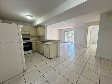 301 Palm Way unit 206, Pembroke Pines, FL 33025 - photo 6