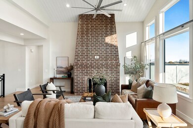 733 W Lighthouse Dr, Saratoga Springs, UT 84045 - photo 4