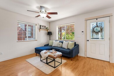 718 NE A St, Grants Pass, OR 97526 - photo 6