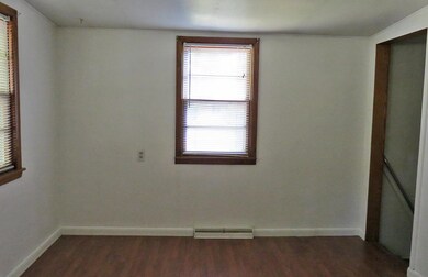 Eat-in Dining Area