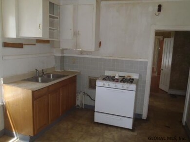 20 Elm St, Schenectady, NY 12304 - photo 6