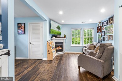 937 Railway Square unit 16, West Chester, PA 19380 - photo 4