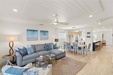 1060 6th St S, Naples, FL 34102 - photo 2