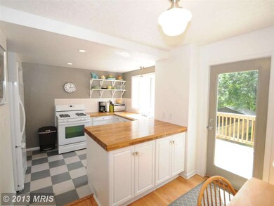 5814 Edgehill Dr, Alexandria, VA 22303 - photo 7