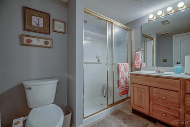 3904 Columbard Ln, Cincinnati, OH 45255 - photo 7