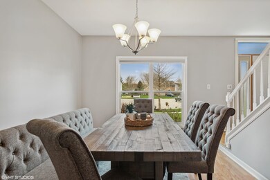 560 Old Oak Cir, Algonquin, IL 60102 - photo 7