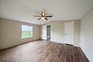 113 Country Oaks St, Brazoria, TX 77422 - photo 7