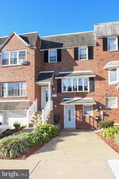 4712 Saint Denis Dr, Philadelphia, PA 19114 - photo 3