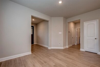 4 Centennial Ridge Place, the Woodlands, TX 77354 - photo 4