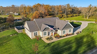 6834 Alkire Rd, Galloway, OH 43119 - photo 2