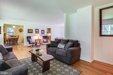 6228 Oak Hill Dr, Sykesville, MD 21784 - photo 7