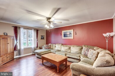 530 Kenan St, Taneytown, MD 21787 - photo 3